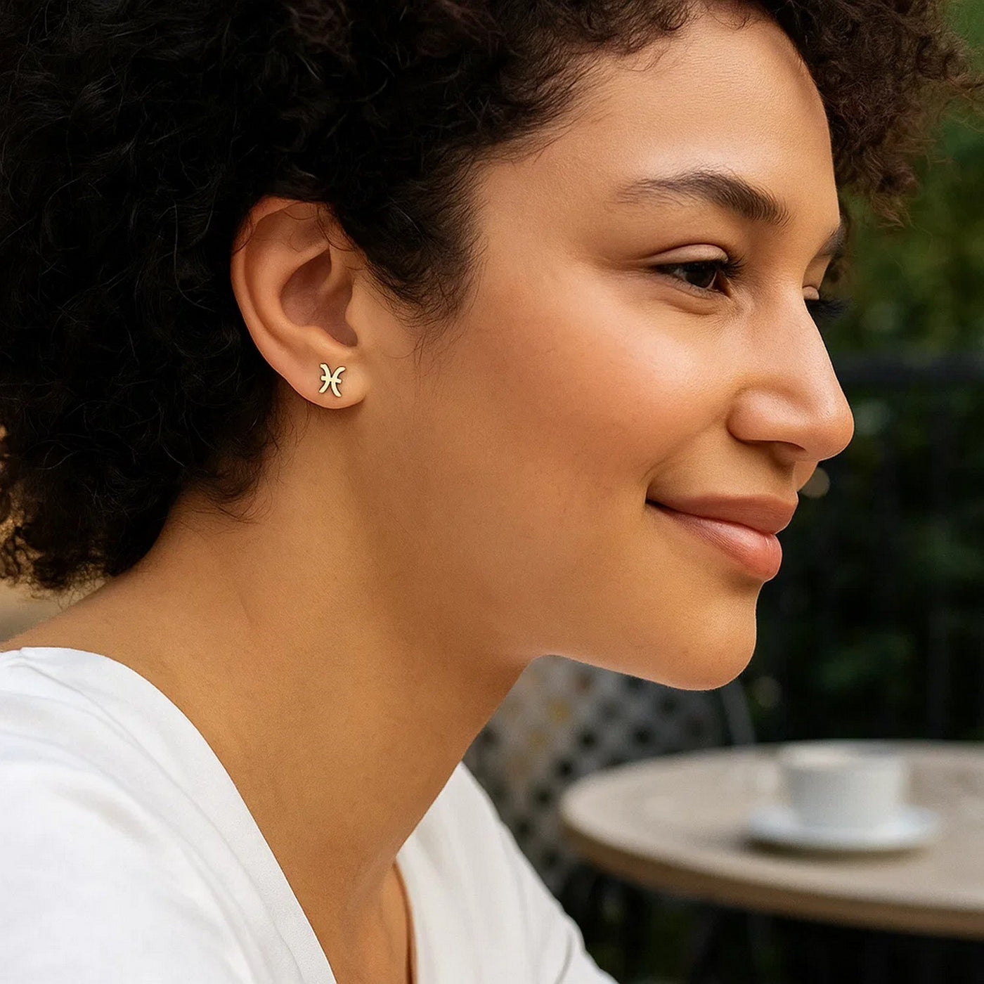 14K Yellow Gold Pisces Stud Earrings - jazzyjewelryjones