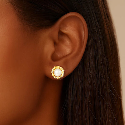 14k Yellow Gold Flower Stud Earrings with Pearls - jazzyjewelryjones