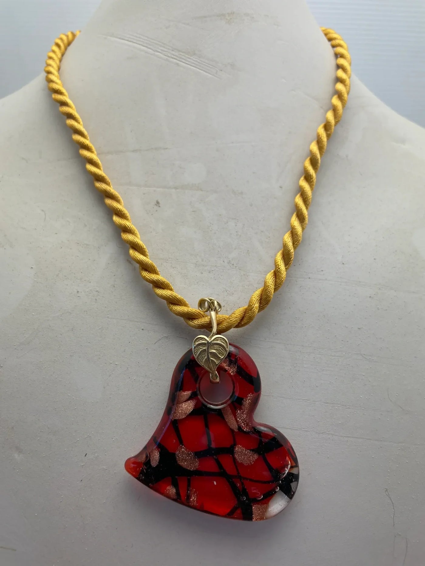 Red Heart Necklace - jazzyjewelryjones