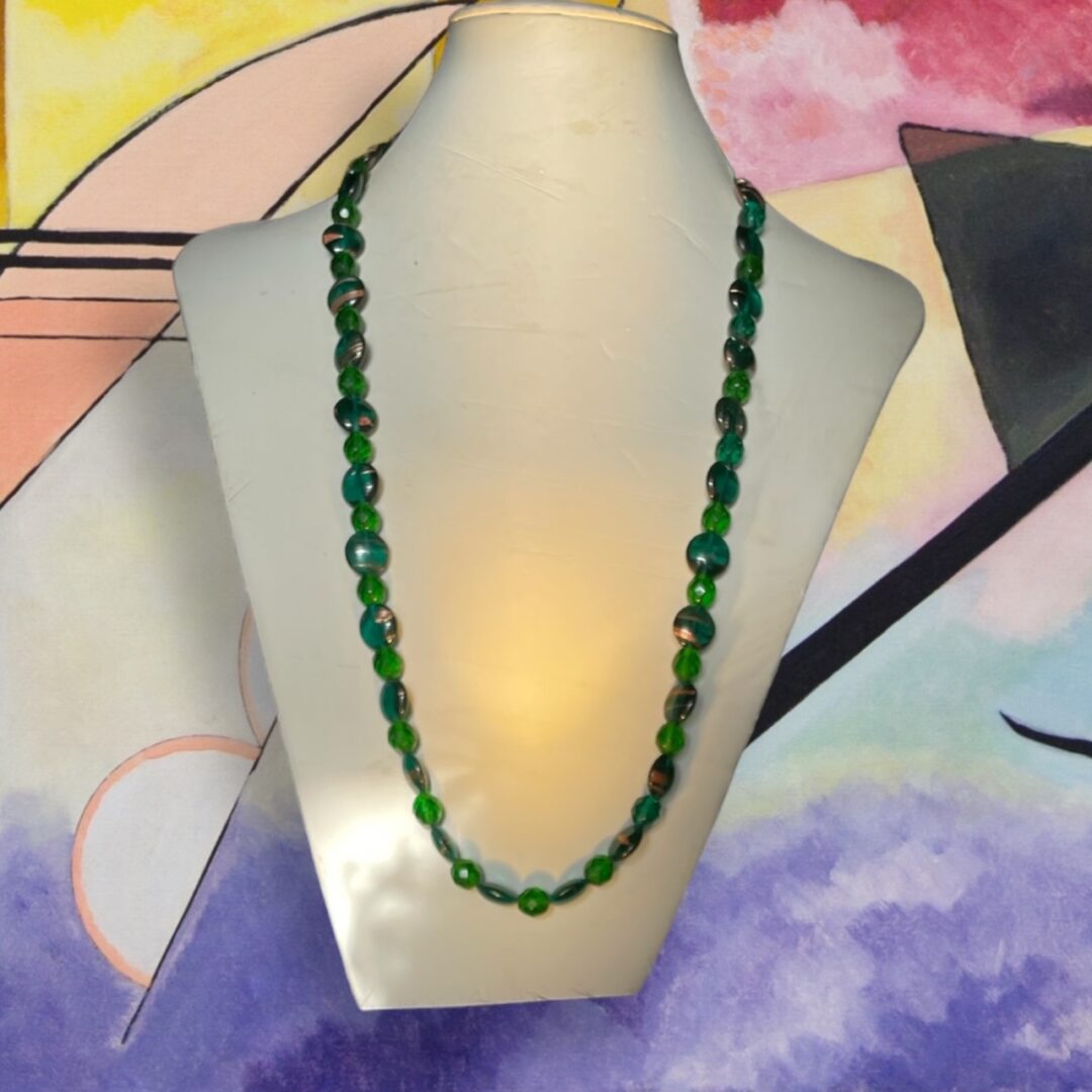 Green Glass Necklace - jazzyjewelryjones