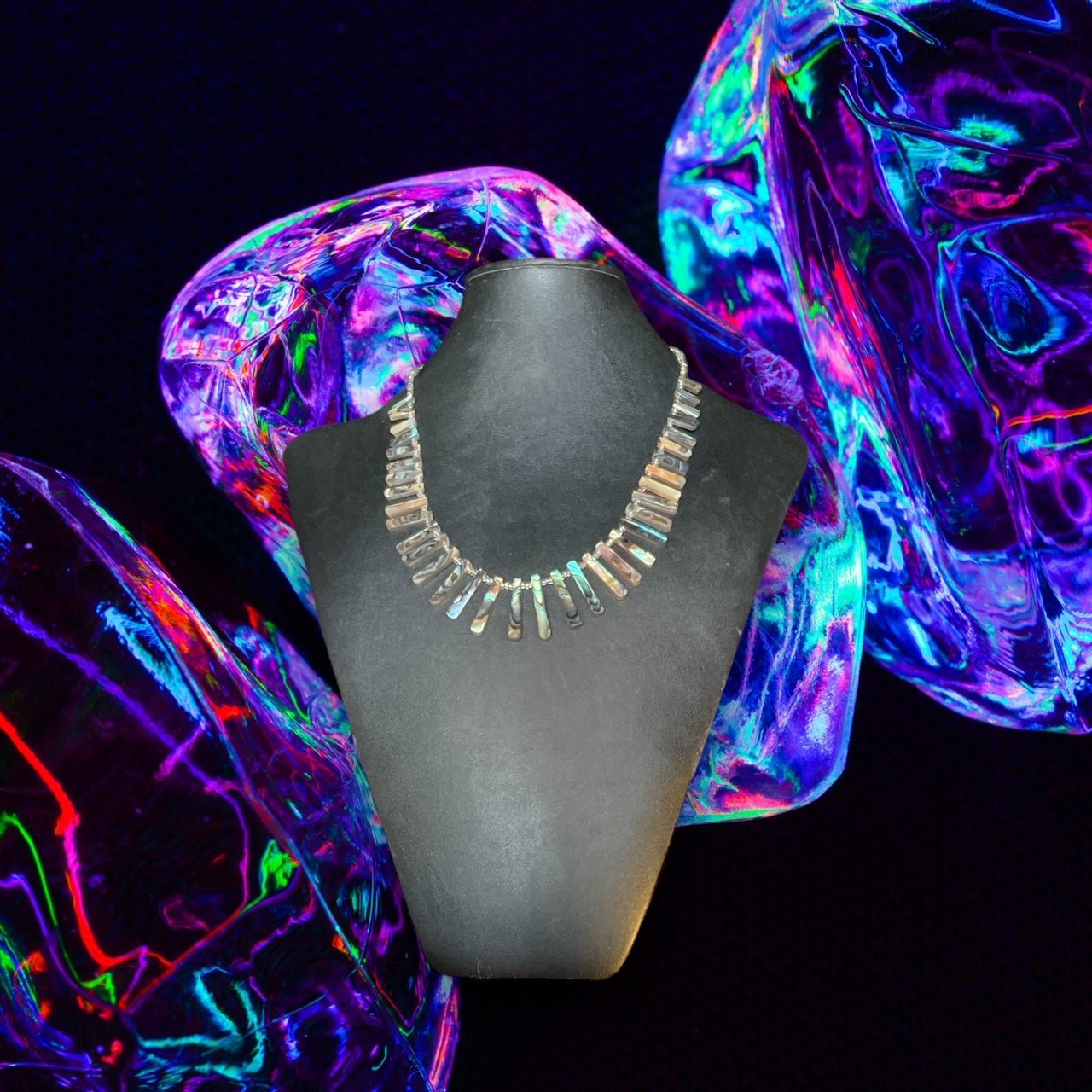 Mother of Pearl Necklace - jazzyjewelryjones